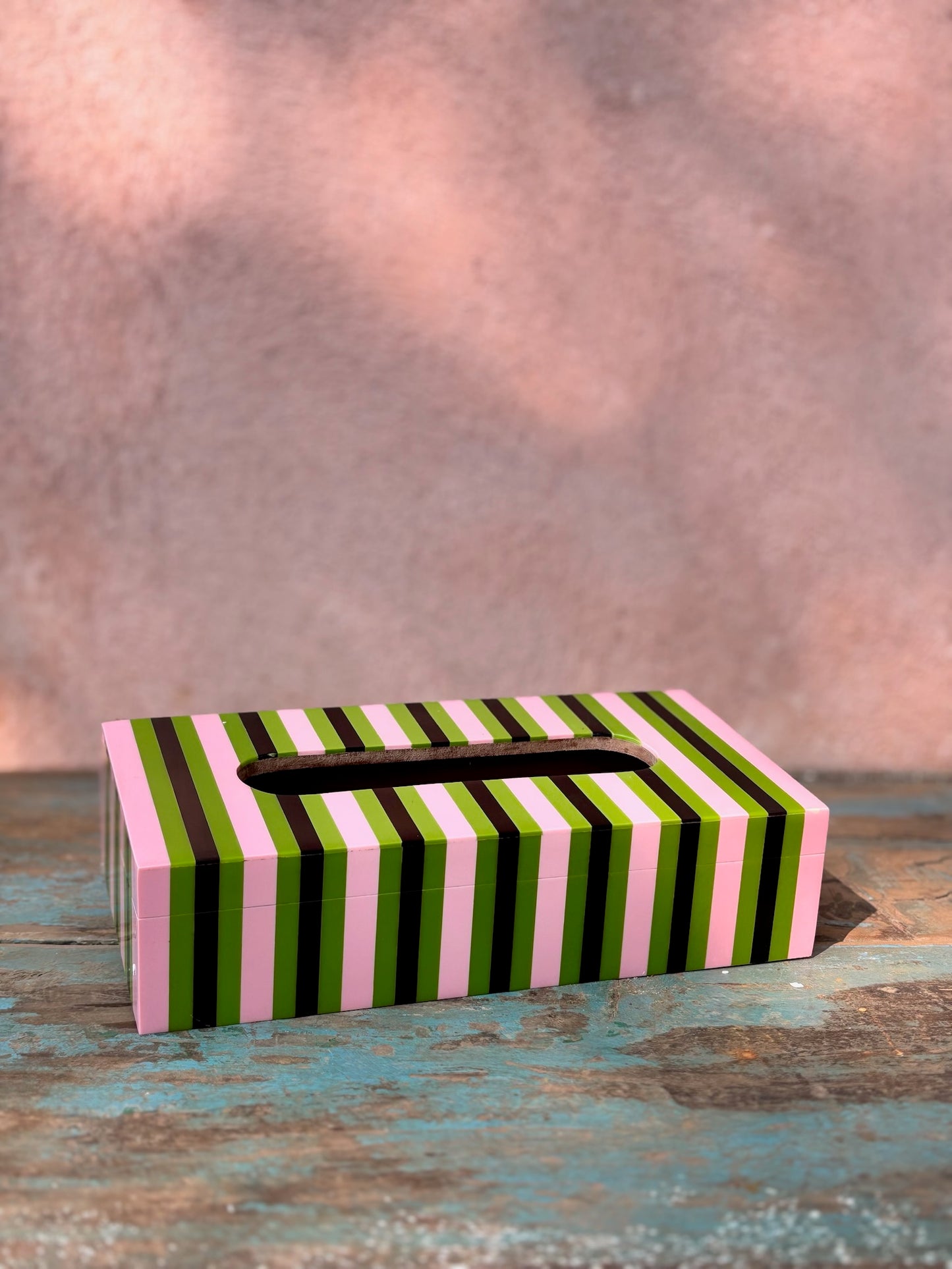 Liquorice Tissue Holder